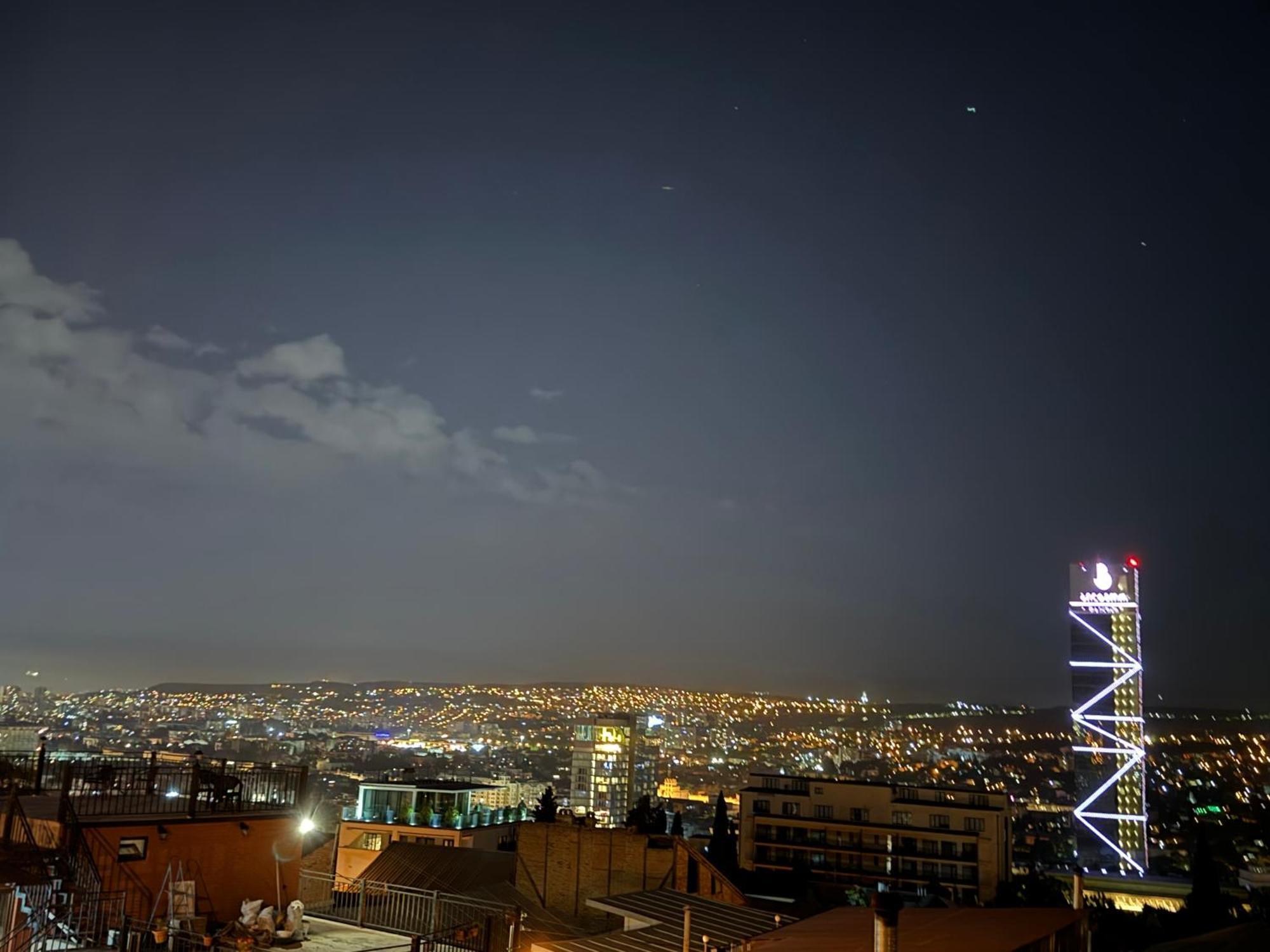 Brothers Apartments With Terrace In Old Tbilisi Exterior foto