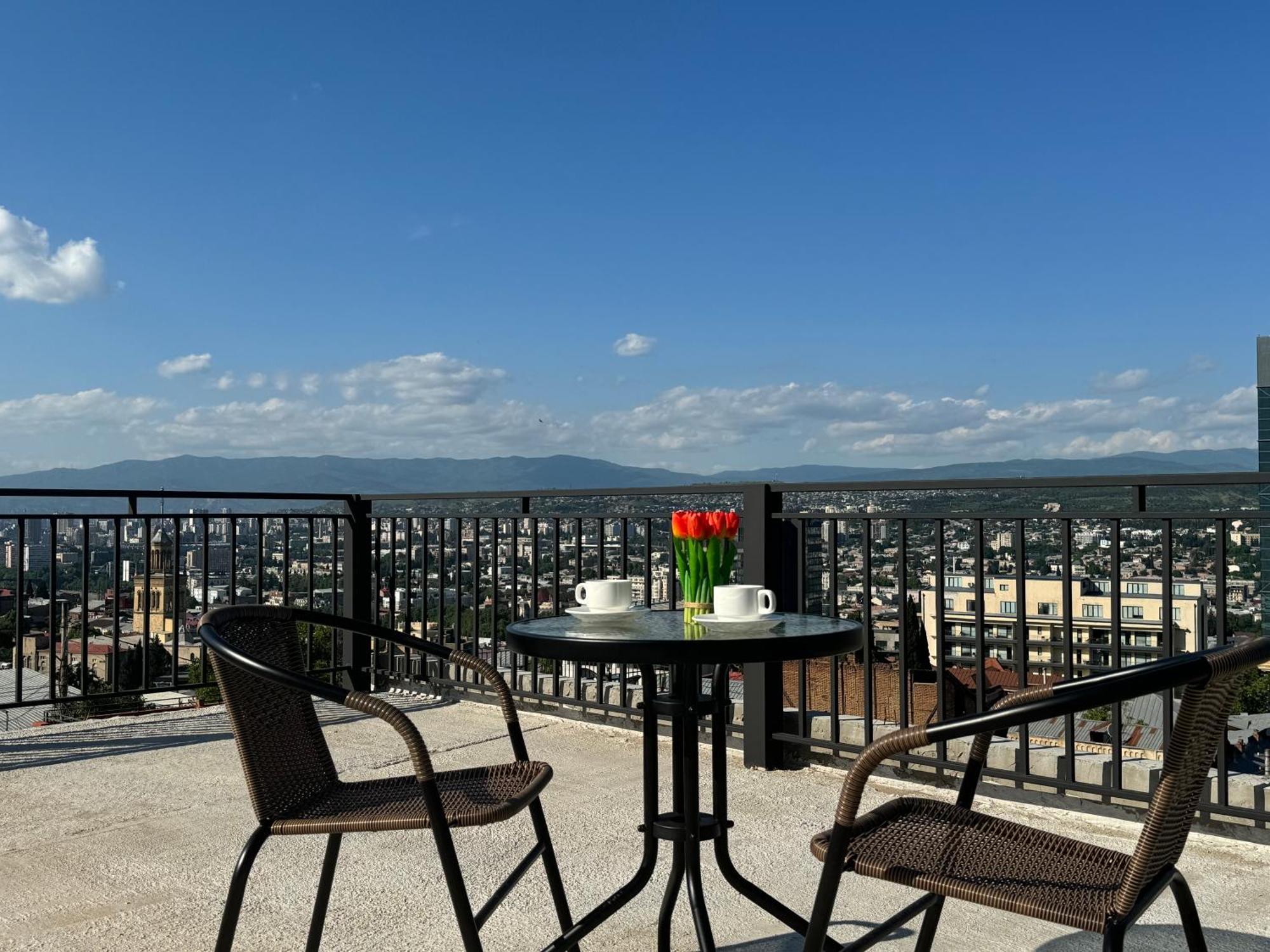 Brothers Apartments With Terrace In Old Tbilisi Exterior foto