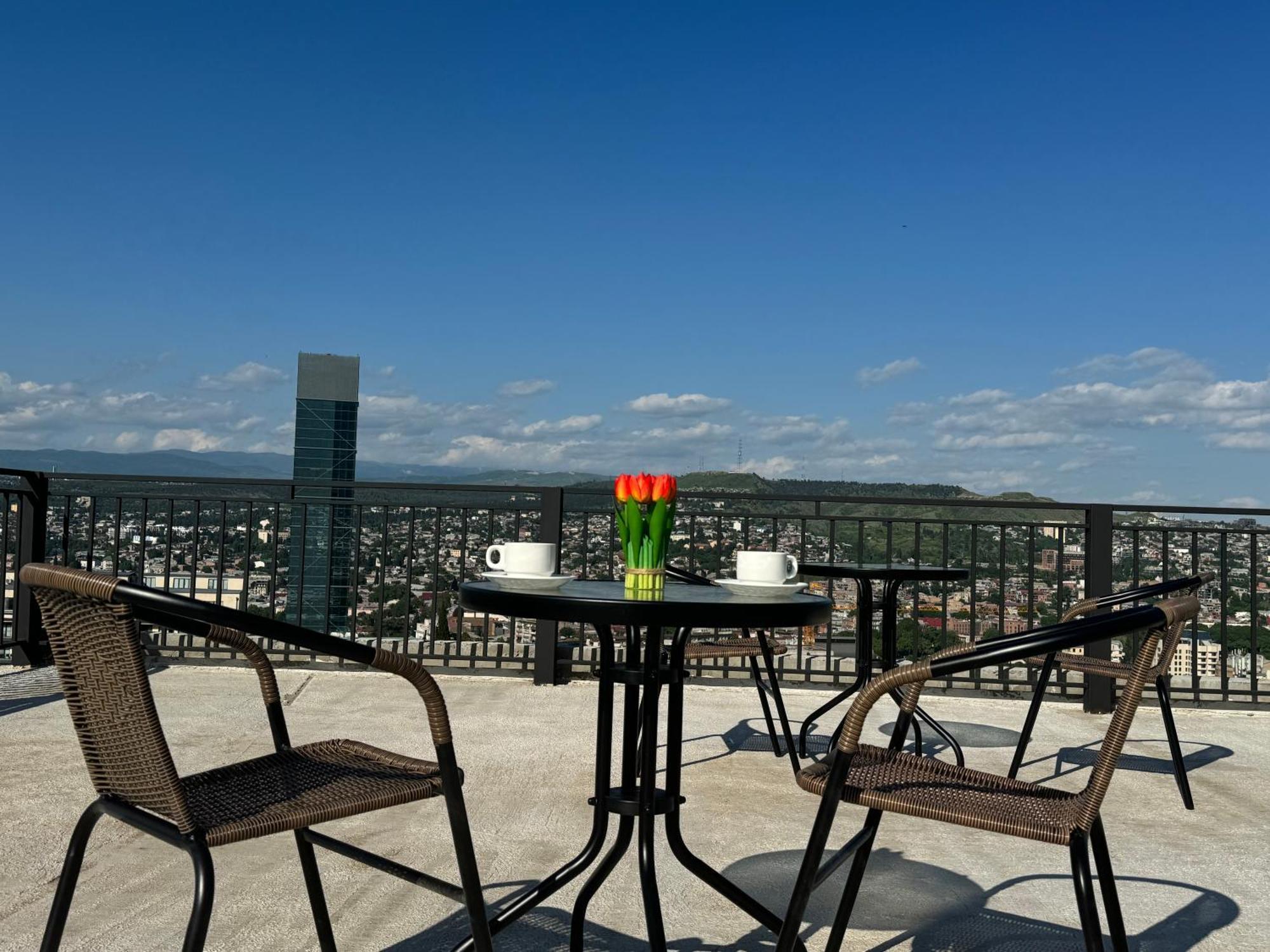 Brothers Apartments With Terrace In Old Tbilisi Exterior foto